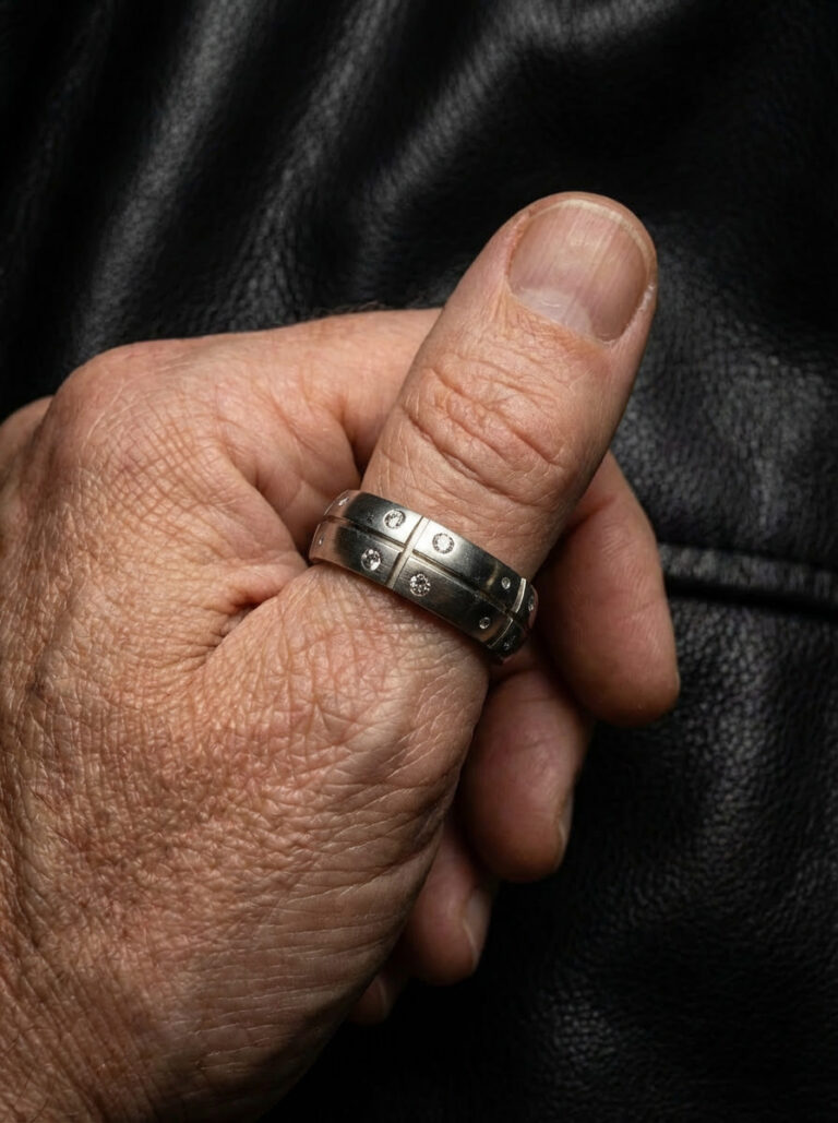 Modern Large Size Steel Ring with Four Zircon Details